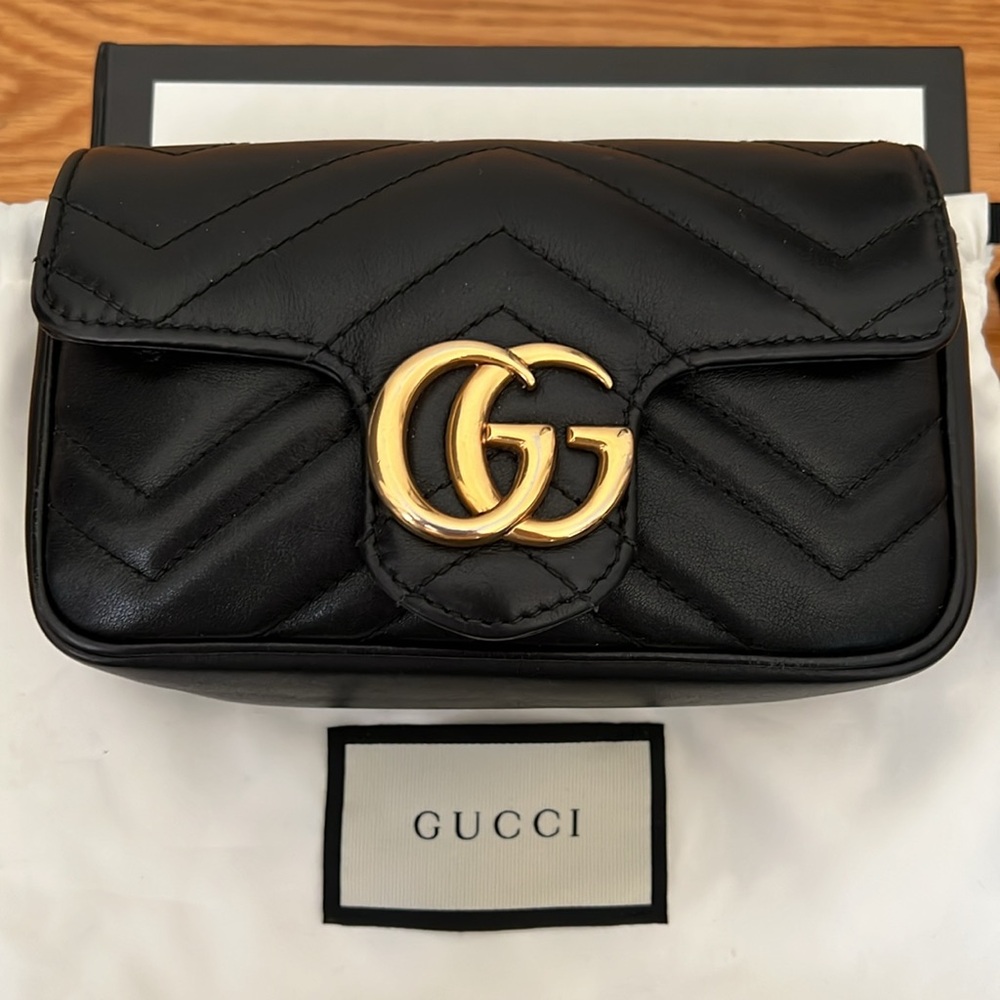 Gucci Super Mini Marmont Bag - Black
